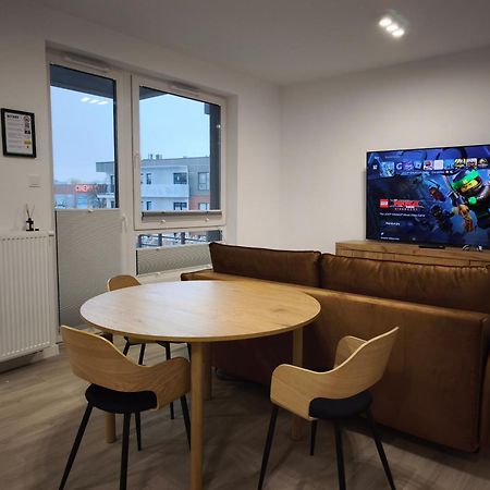 Kameralny Nowy Apartament W Centrum Miasta, Duzy Parking, Fv, Luksusowo Wyposazony, Ps5, Balkon, Klimatyzacja, Taras, Winda, Wyposazona Kuchnia Starogard Gdański Dış mekan fotoğraf